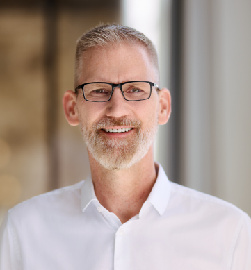 DR. Frank Broer Portrait